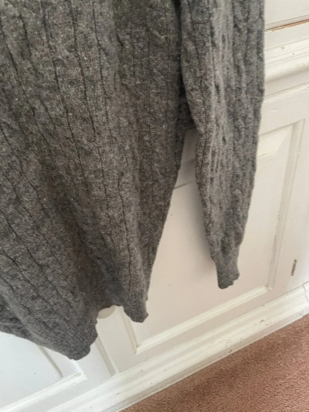 J.Crew factory lambswool mens crewneck gray cable knit sweater M *DESCRIPTION*